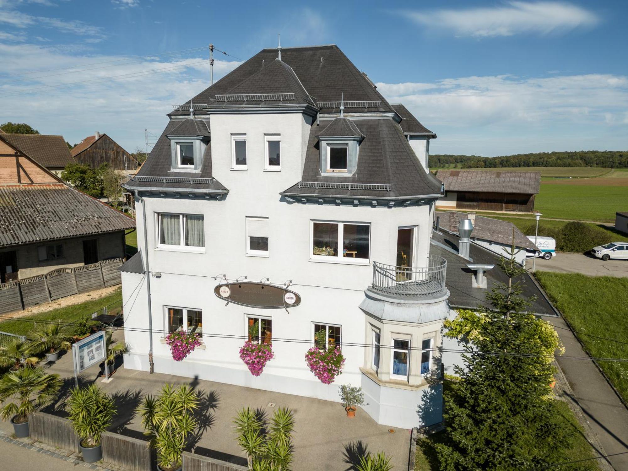 Albhotel Bahnhofle Stubersheim Buitenkant foto